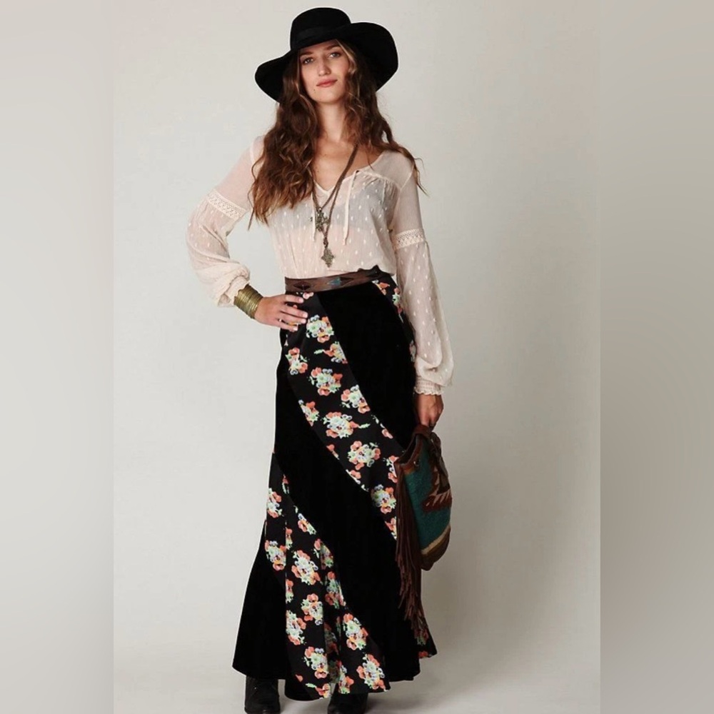 Free People Twisted Velvet Maxi Skirt size 2 Festival Feminine Romantic